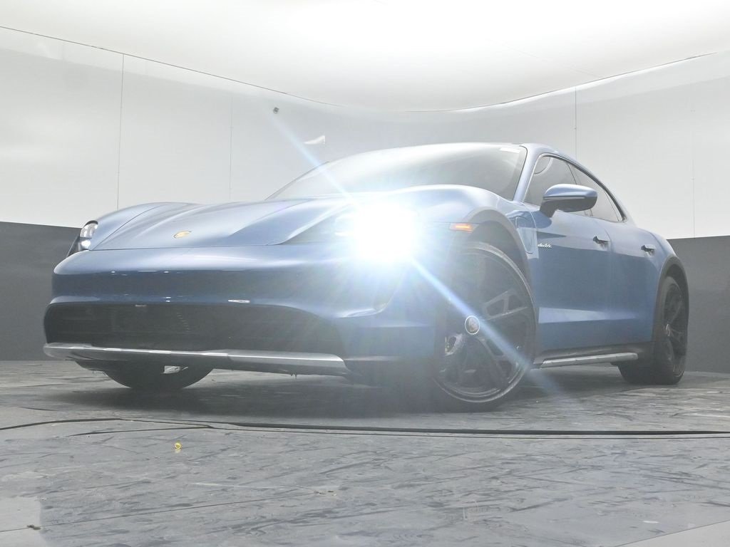 2024 PORSCHE TAYCAN - Image 38