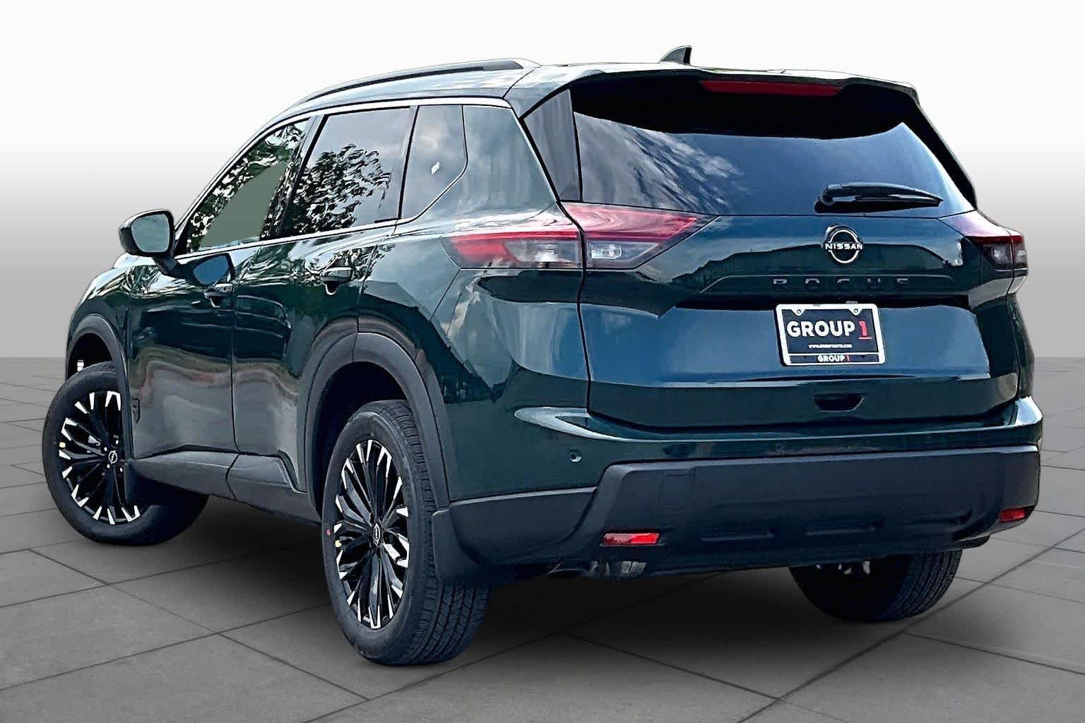 New 2027 Obsidian Green Pearl Nissan Dark Armor image 7