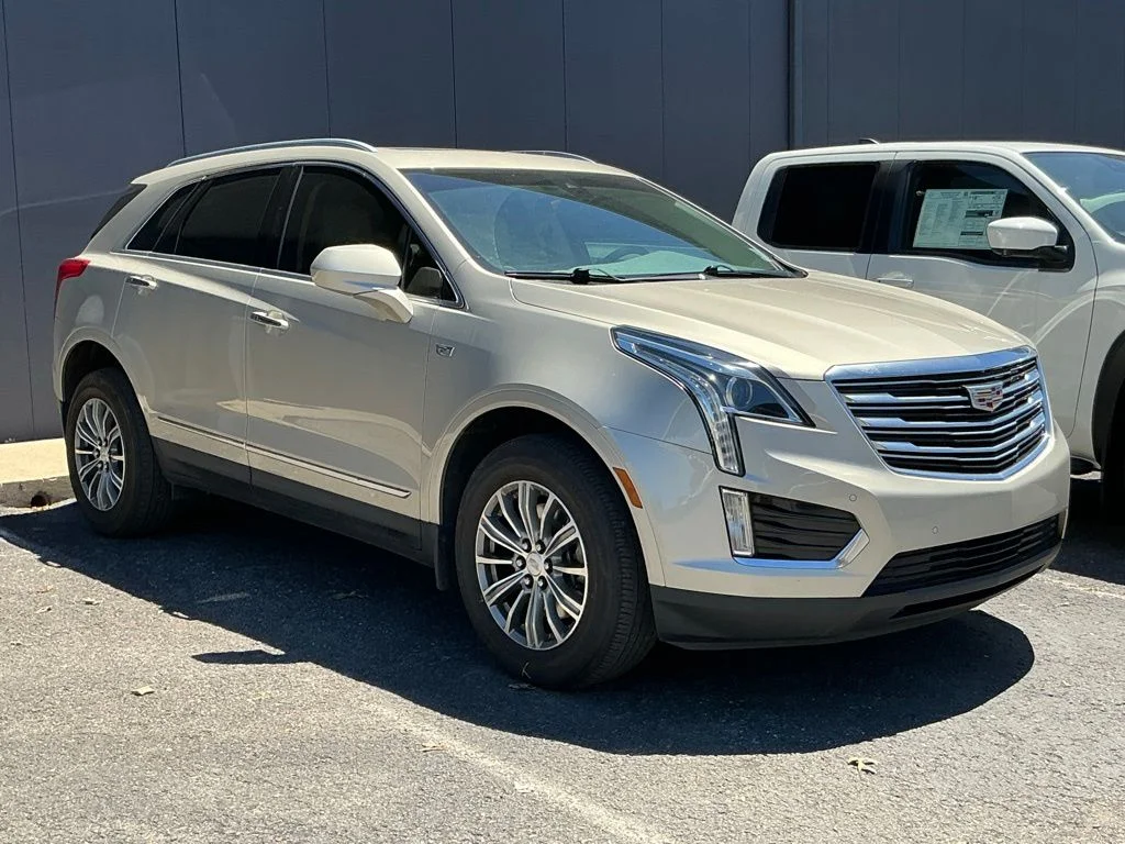 2017 Cadillac XT5 FWD Luxury's photo