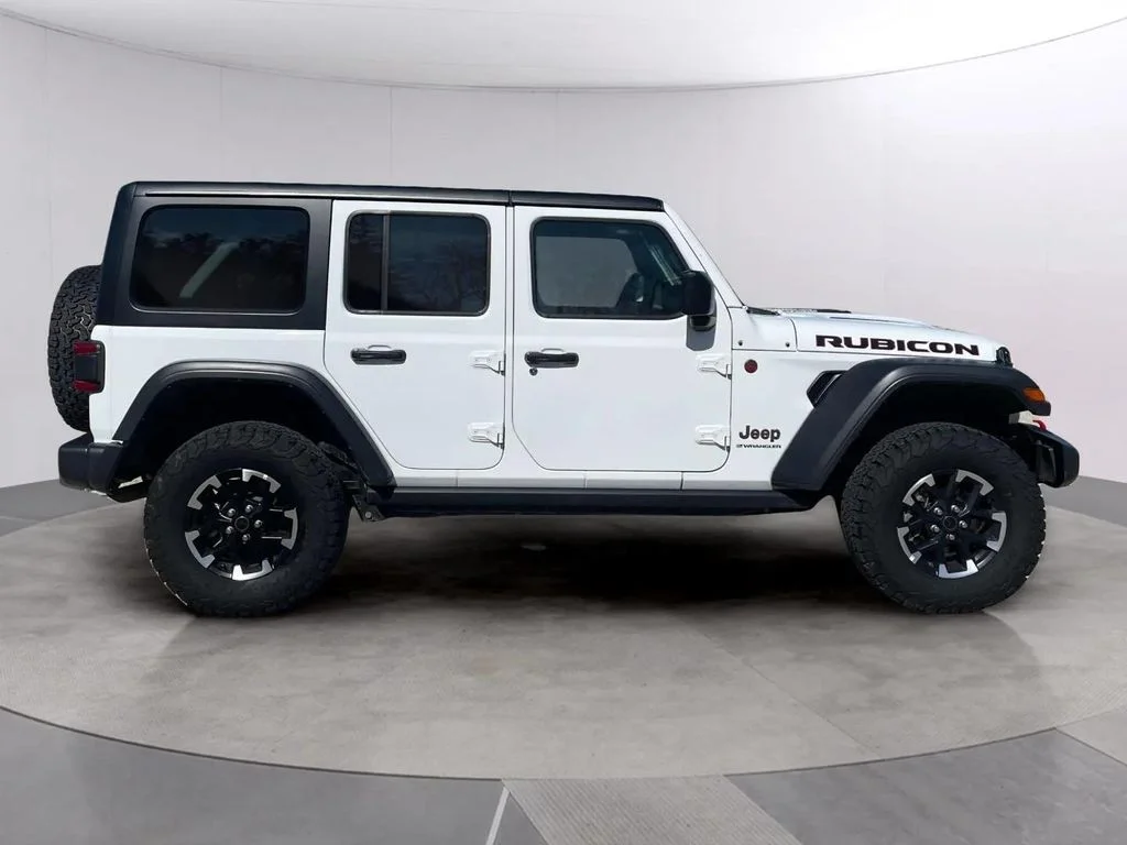 Used 2025 Bright White Clearcoat Jeep Rubicon image 6