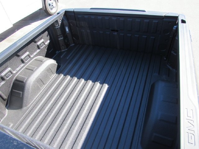New 2026 Onyx Black GMC SLT image 31