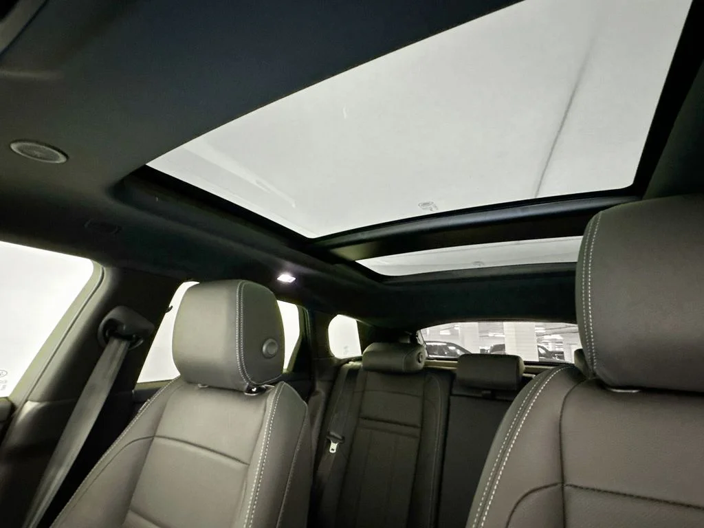 New 2026 Tribeca Blue Land Rover Hoxton Edition image 21