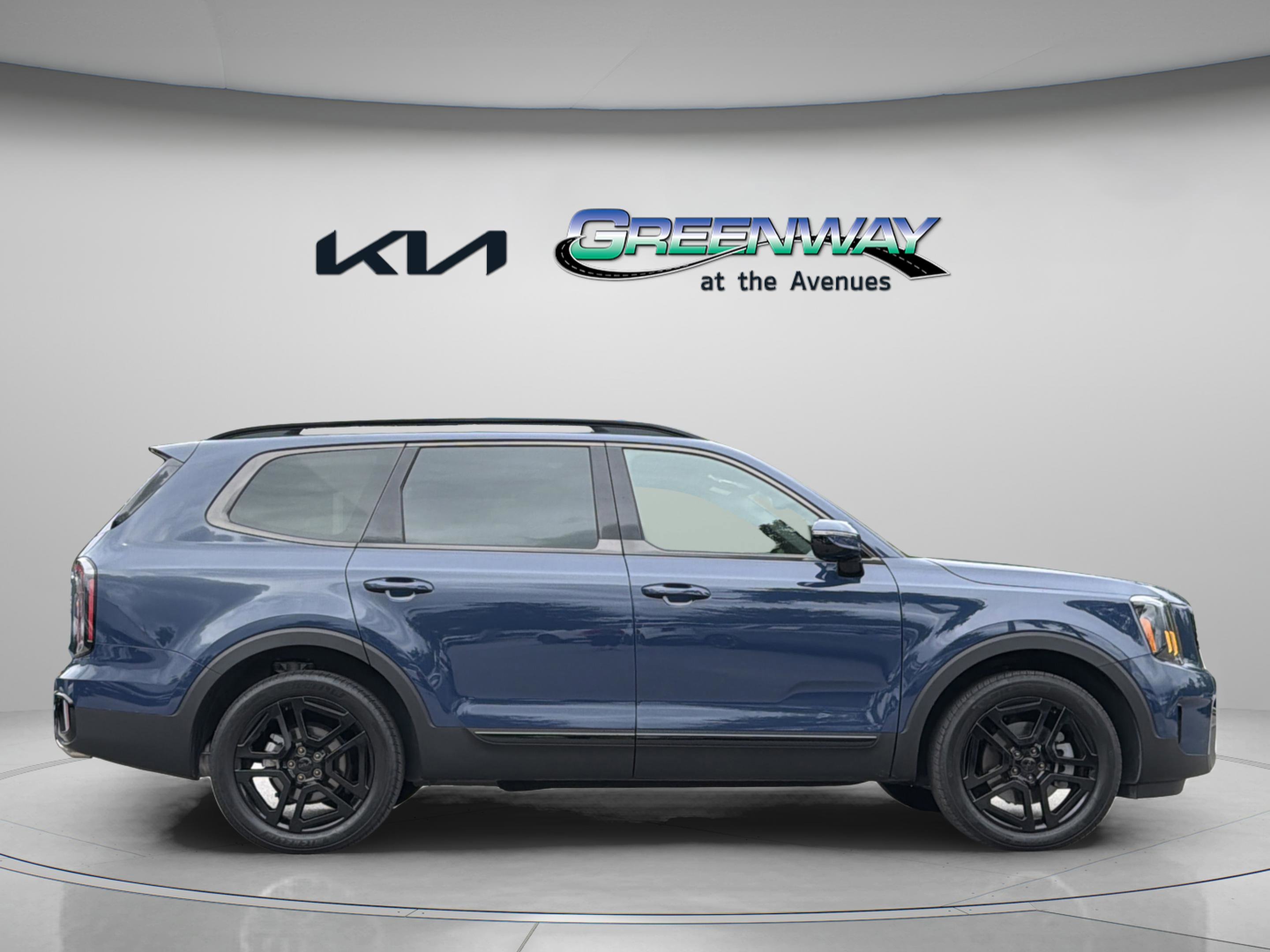 Used 2025 Midnight Lake Blue Kia SX-Prestige X-Line image 7