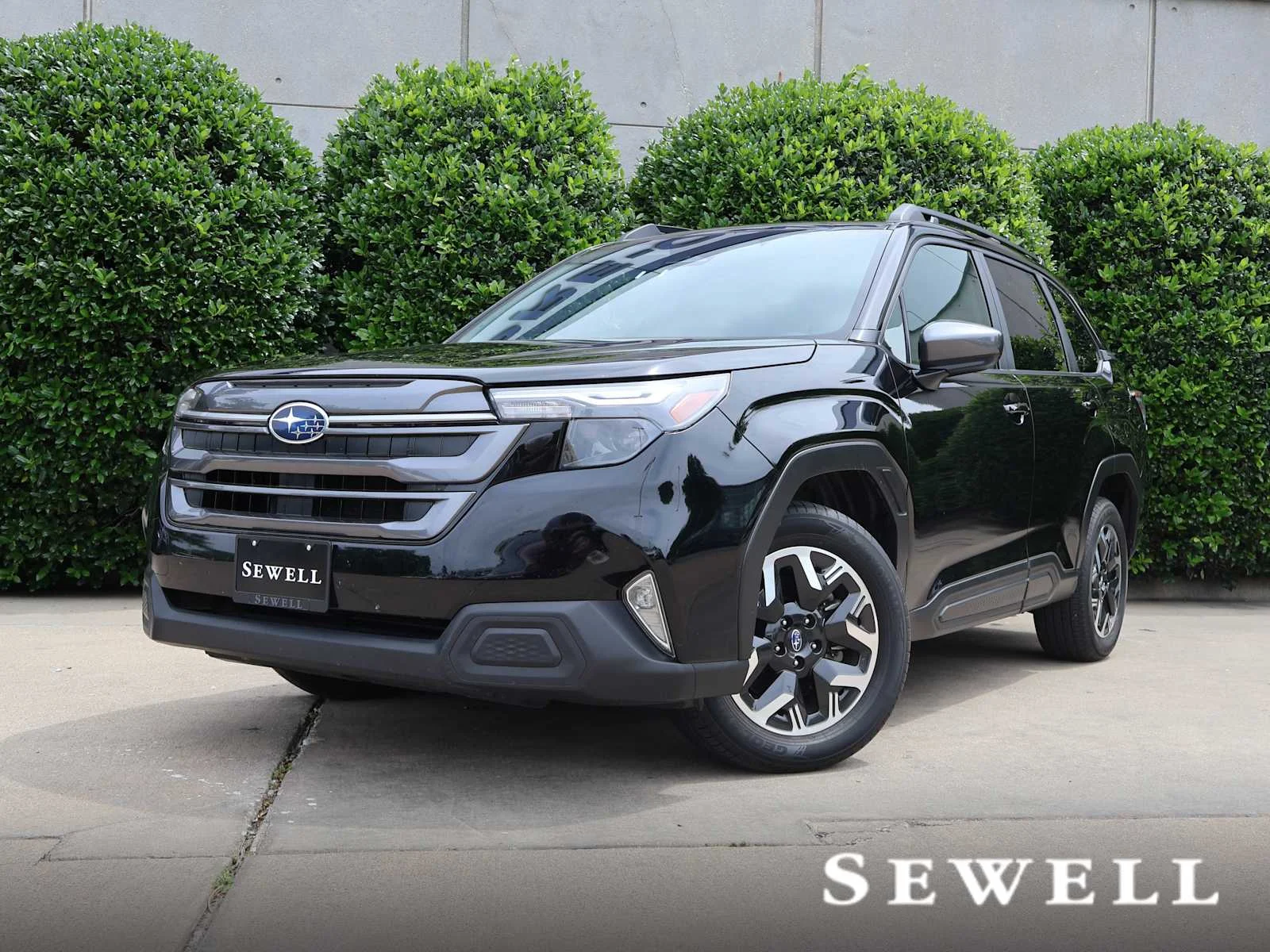 2025 Subaru Forester Premium's photo