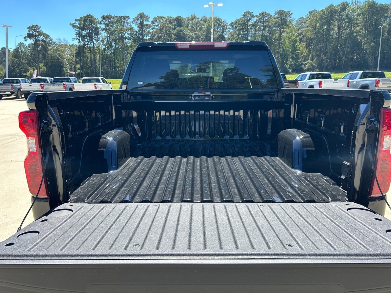 2026 Chevrolet Silverado 1500 Custom - Photo 7