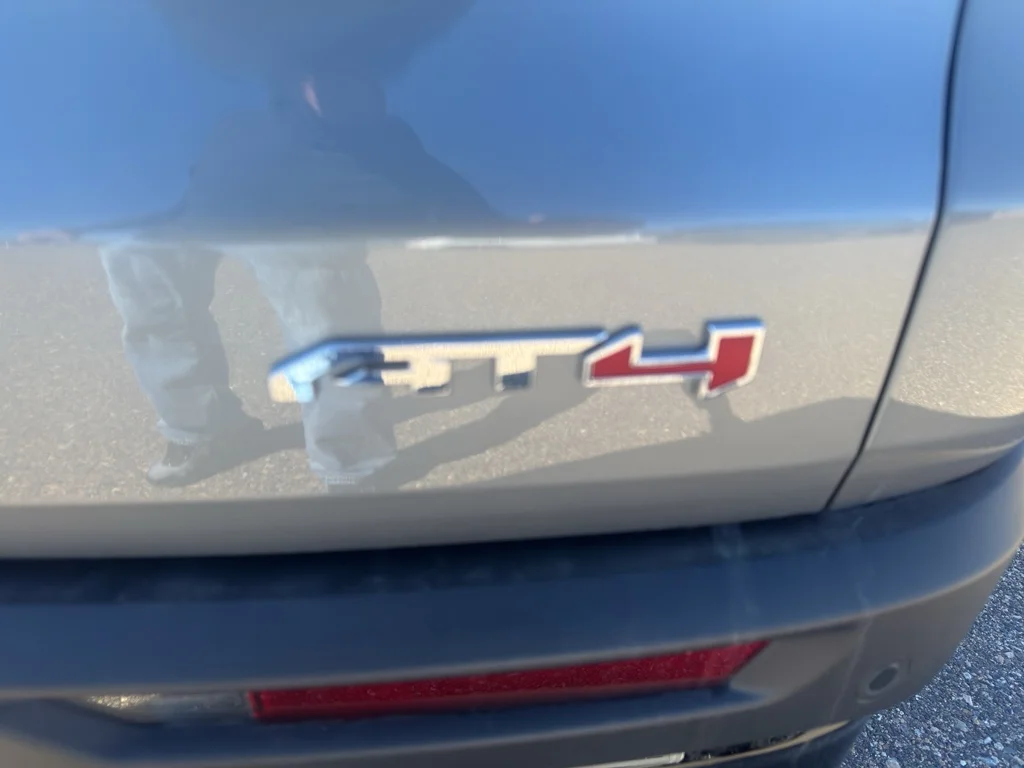 New 2026 Sterling Metallic GMC AT4 image 8