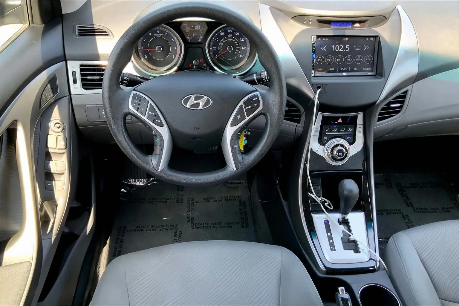 Used 2011 Titanium Gray Metallic Hyundai GLS image 5