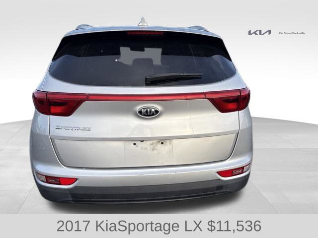 Used 2017 Sparkling Silver Kia LX image 7