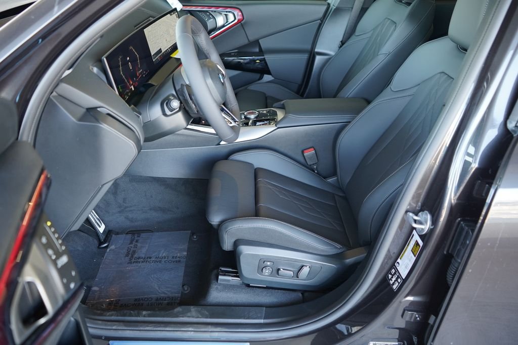 Used 2026 Dark Graphite BMW 30 xDrive image 10