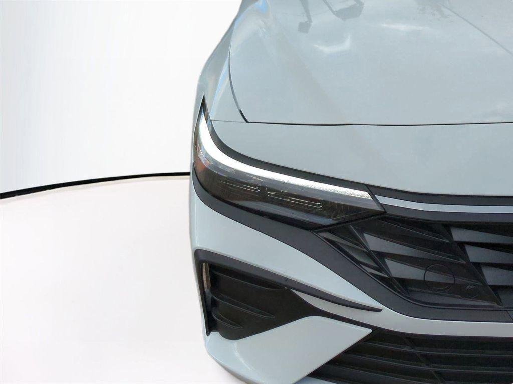 New 2026 White Hyundai SEL Sport image 10