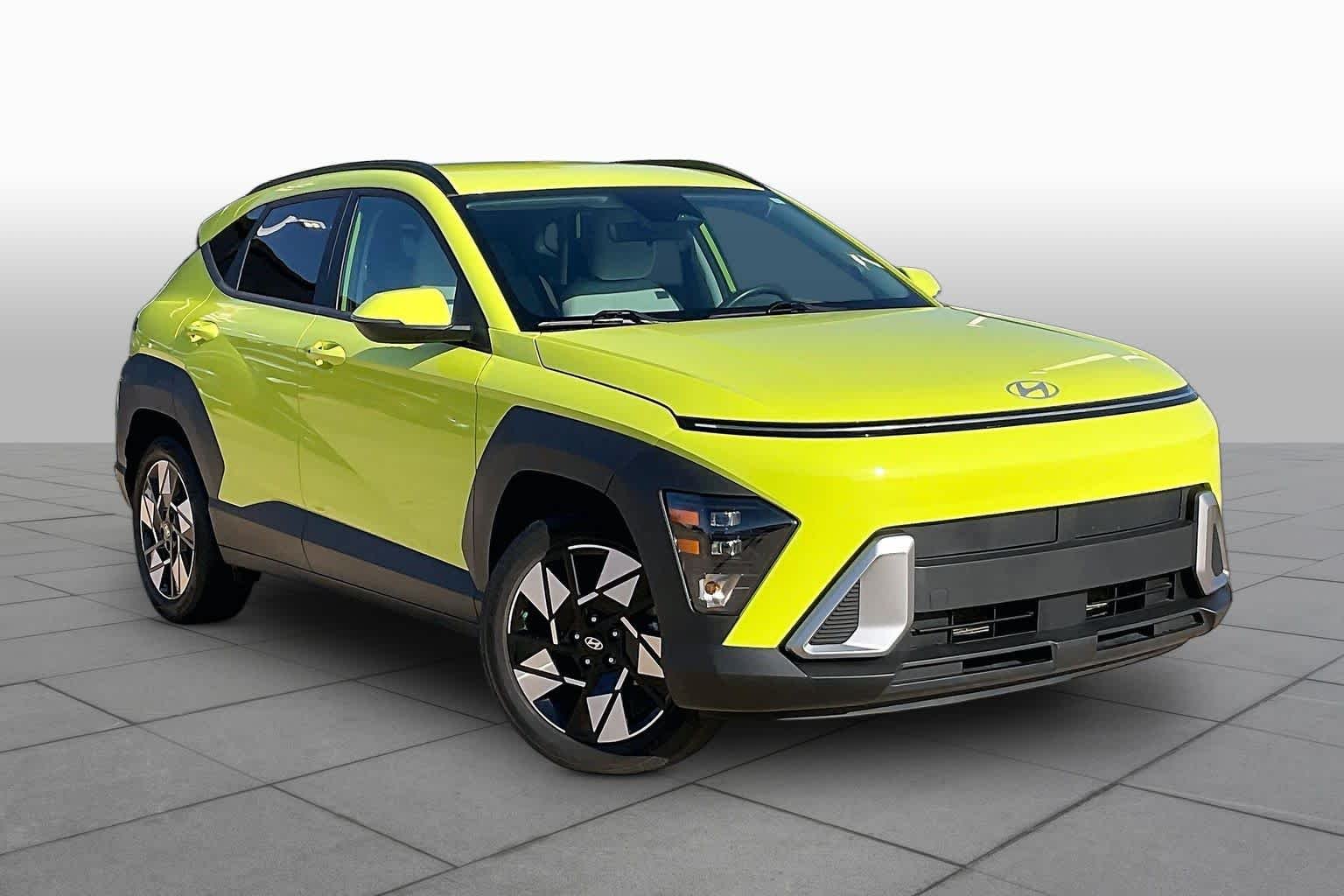 Used 2024 Neoteric Yellow Hyundai SEL image 3