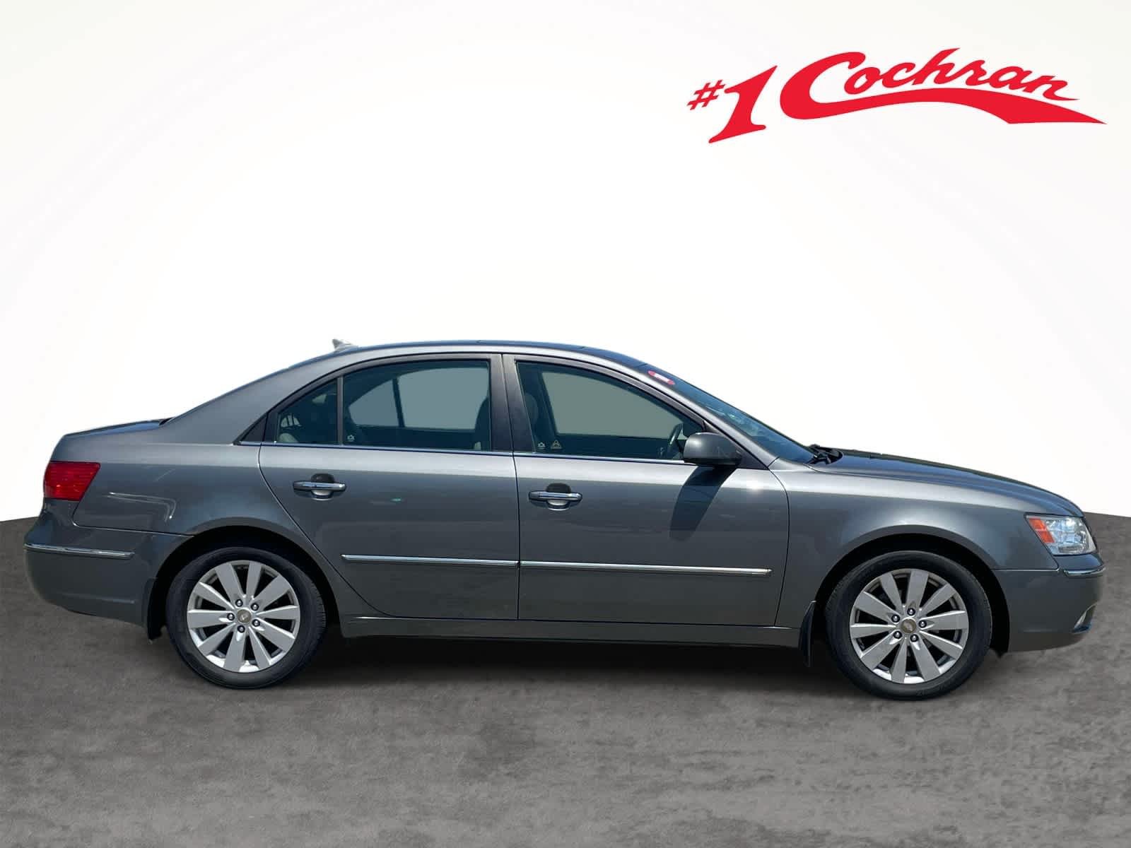 Used 2010 Willow Gray Hyundai Limited PZEV image 7