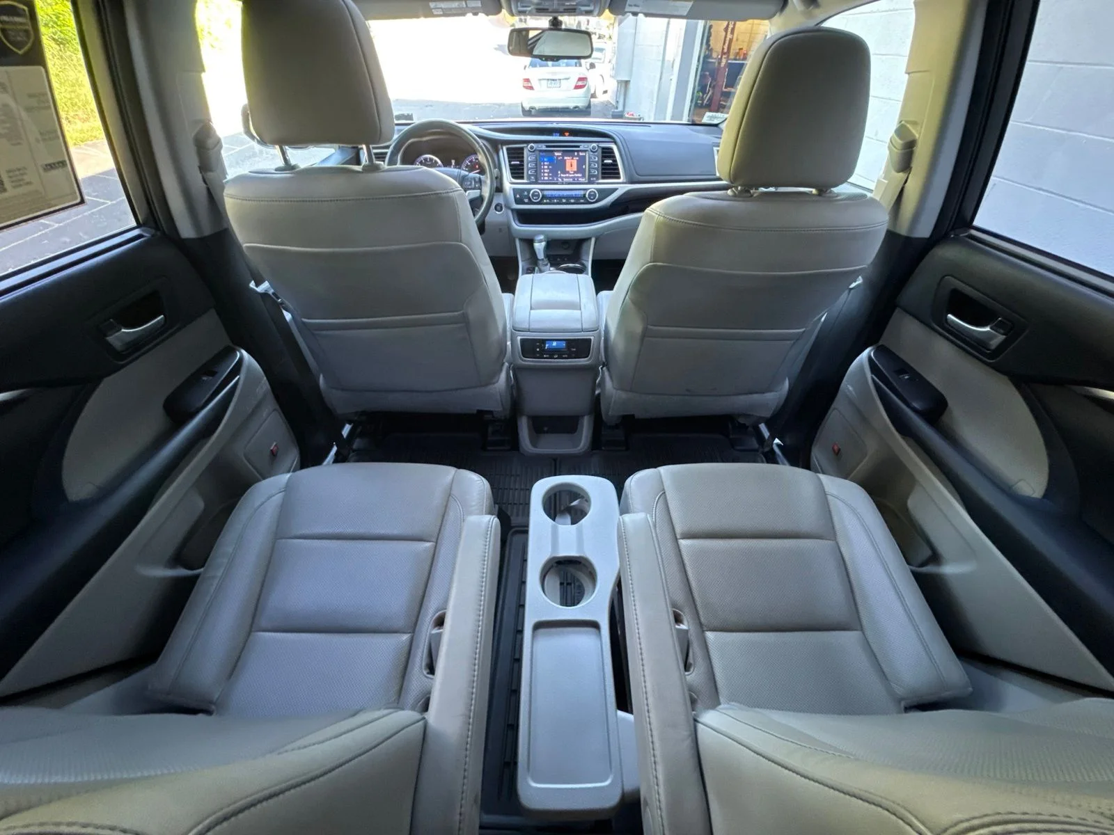 Used 2015 Blizzard Pearl Toyota Limited image 33