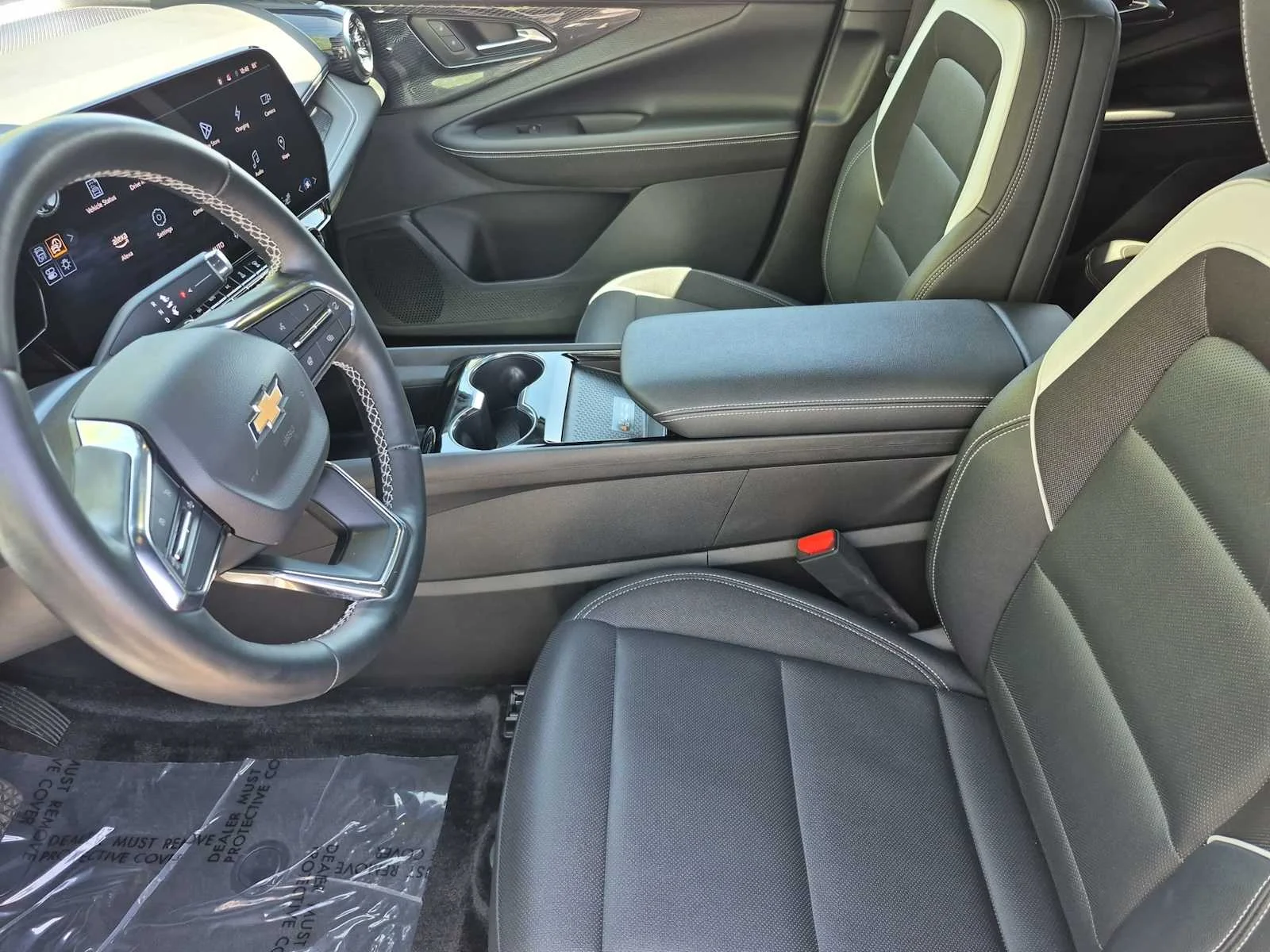 Used 2024 Summit White Chevrolet eAWD LT image 15