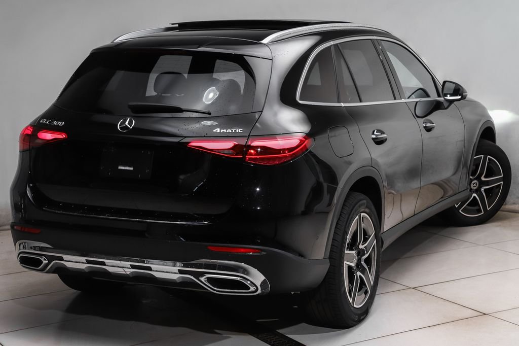 New 2026 Black Mercedes-Benz GLC 300 image 3