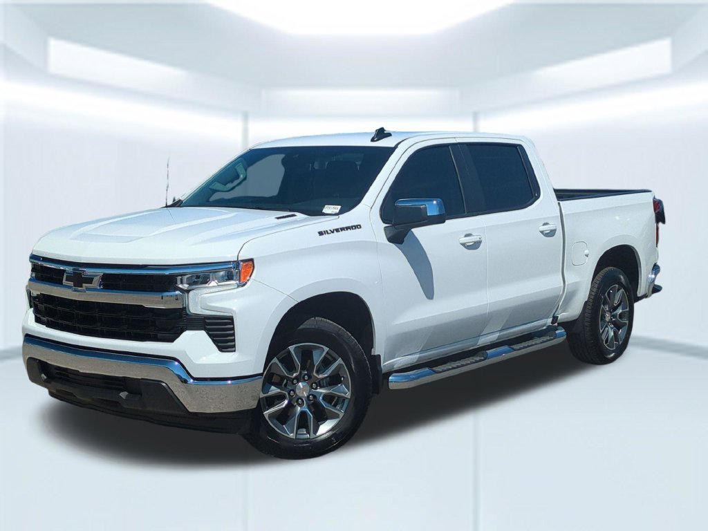 Used 2026 Summit White Chevrolet LT image 2