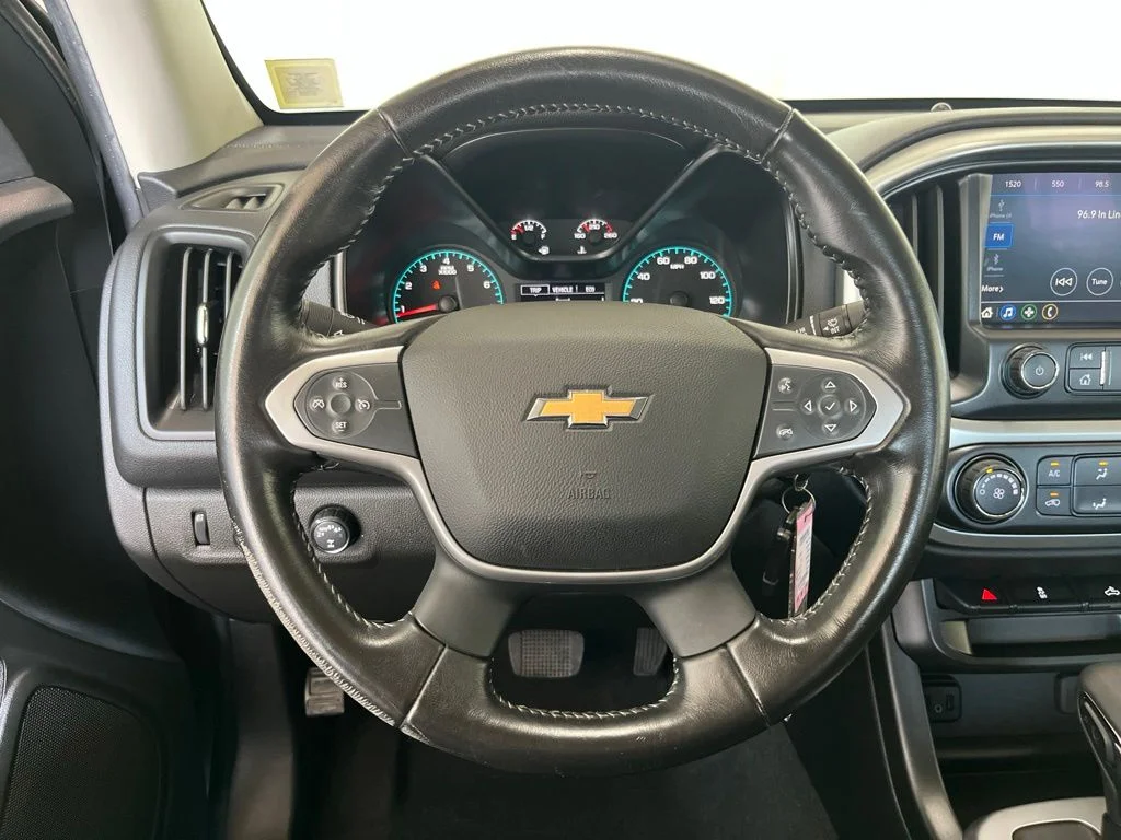 Used 2022 Gray Chevrolet LT image 5
