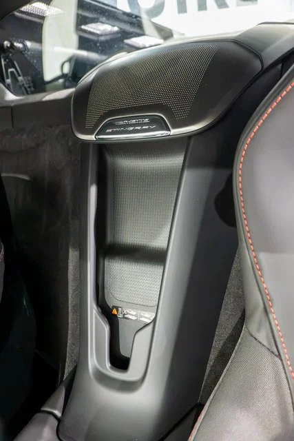 2027 Chevrolet Corvette 2LT - Photo 52