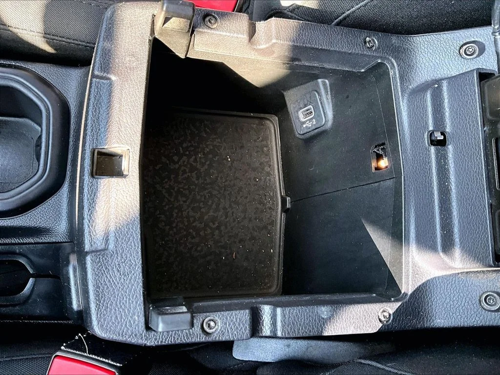 Used 2019 Gray Jeep Unlimited Sahara image 33