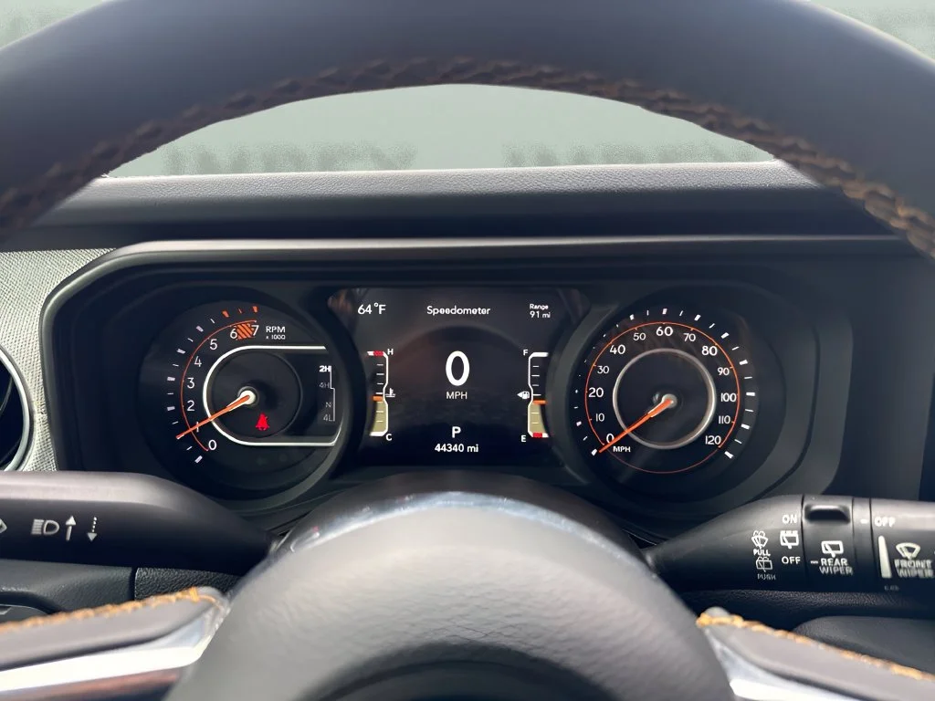 Used 2024 White Jeep Sahara image 23