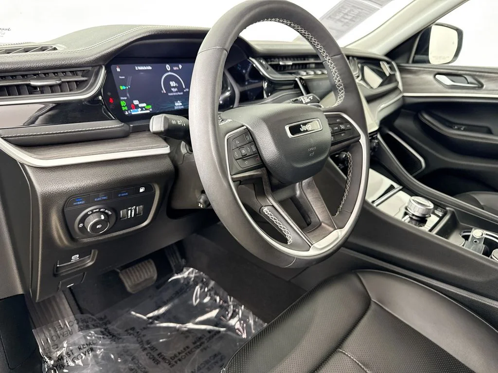 Used 2024 Black Jeep 4xe image 9