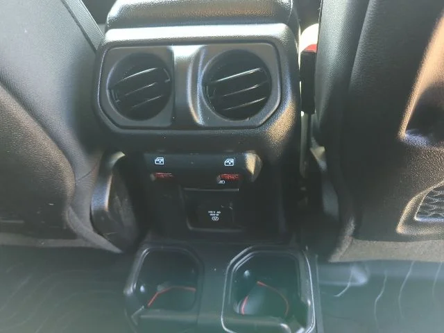 Used 2021 Gray Jeep Rubicon image 21