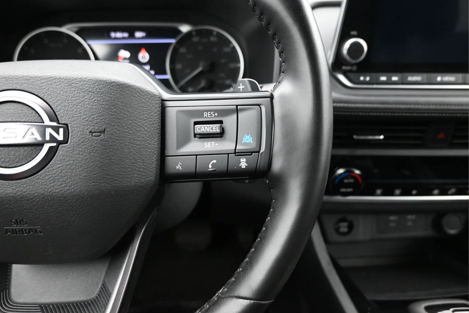 Used 2025 Black Nissan SV image 18