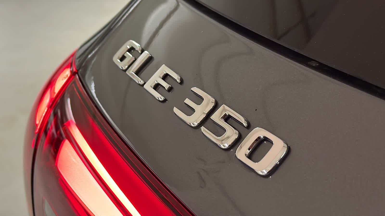 New 2026 Selenite Grey Metallic Mercedes-Benz GLE 350 image 10