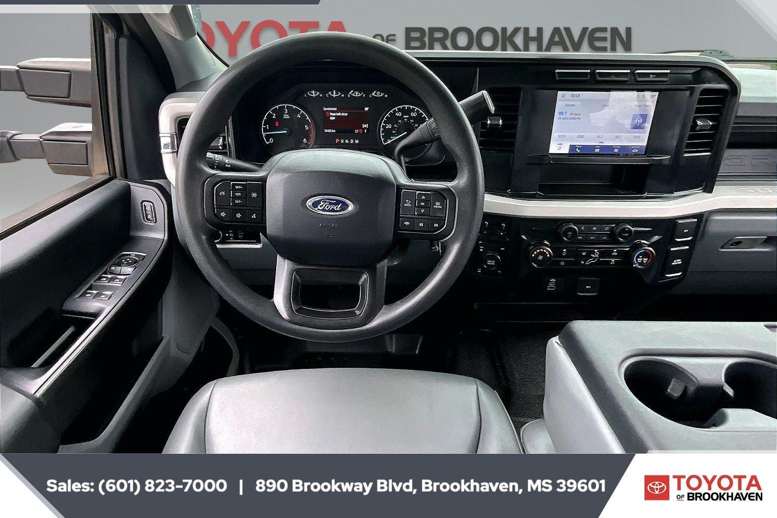 Used 2023 Oxford White Ford XL image 5