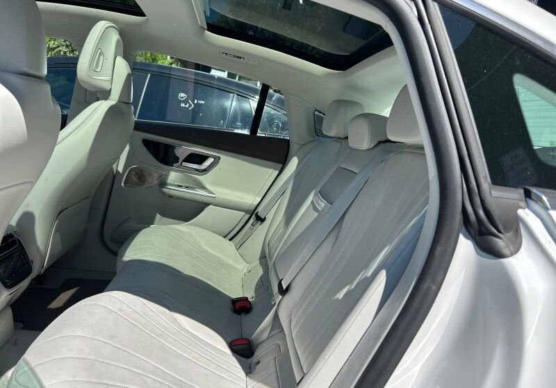 Certified Used 2023 White/off-white Mercedes-Benz 500 Sedan image 10