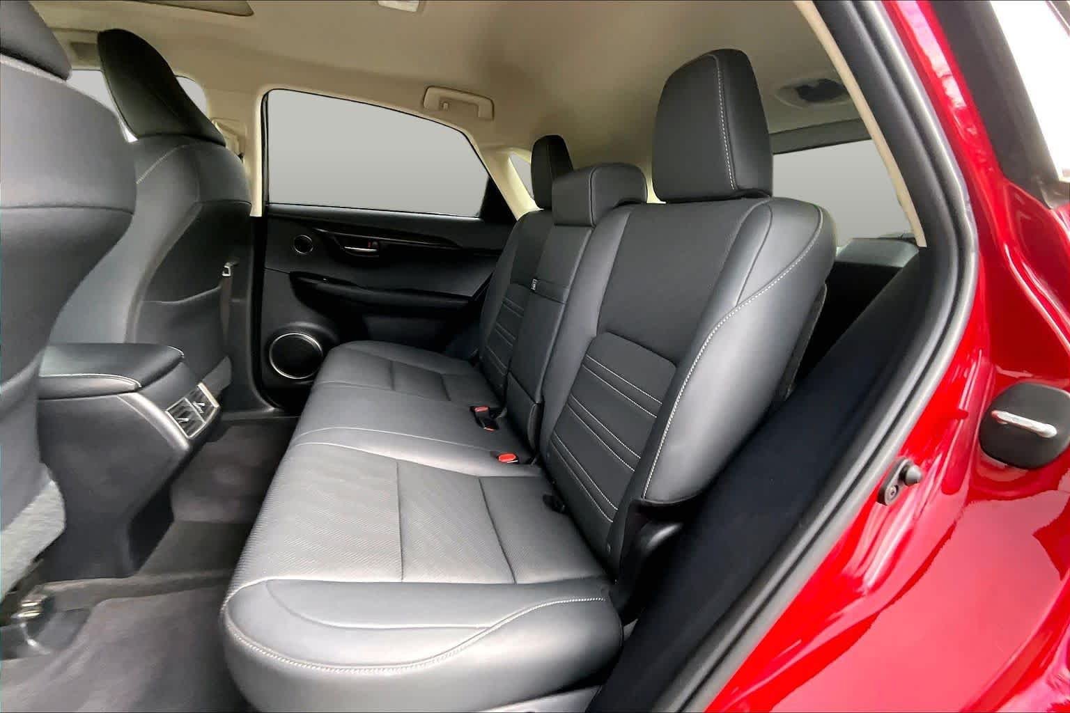 Used 2020 Matador Red Mica Lexus  image 21
