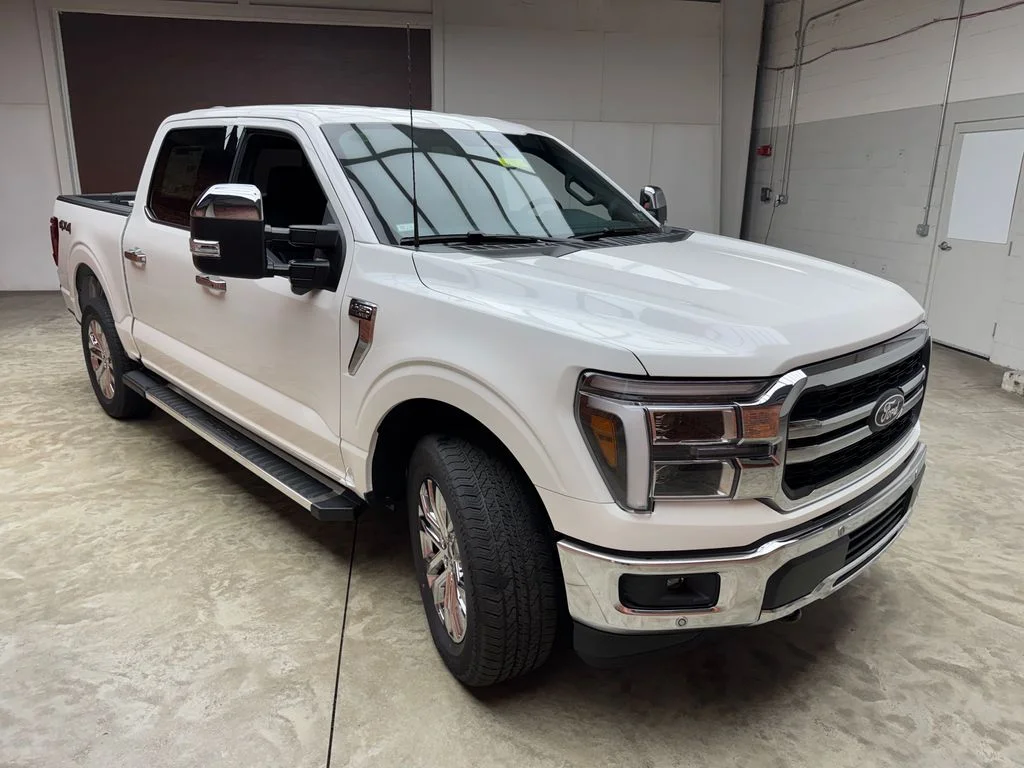 New 2026 Star White Metallic Tri-Coat Ford Lariat® image 7