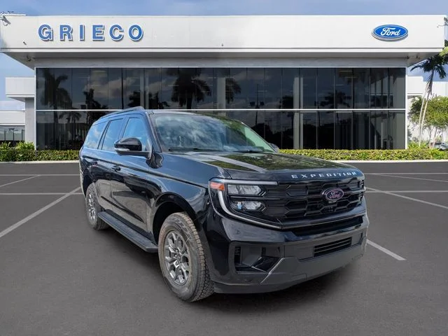 2026 Ford Expedition Active's photo