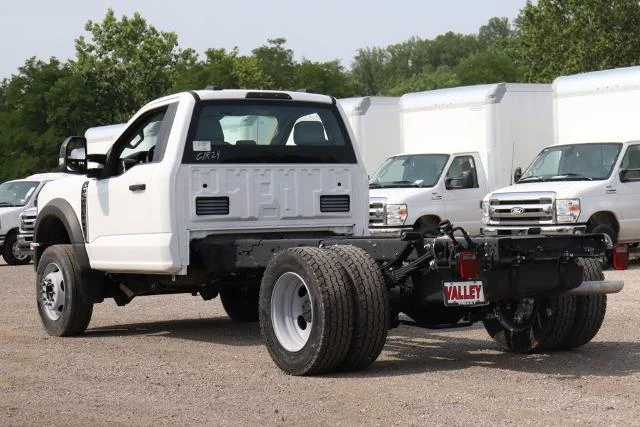 New 2026 Oxford White Ford F-600® XL image 32