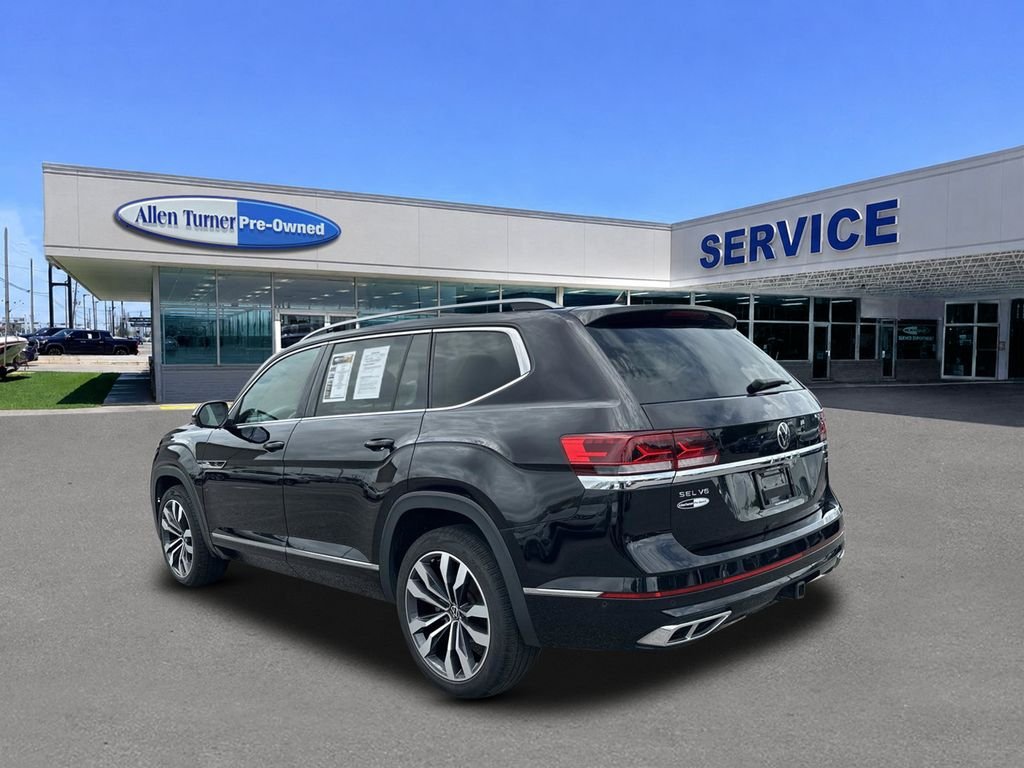 Used 2022 Deep Black Pearl Volkswagen 3.6L V6 SEL Premium R-Line image 6