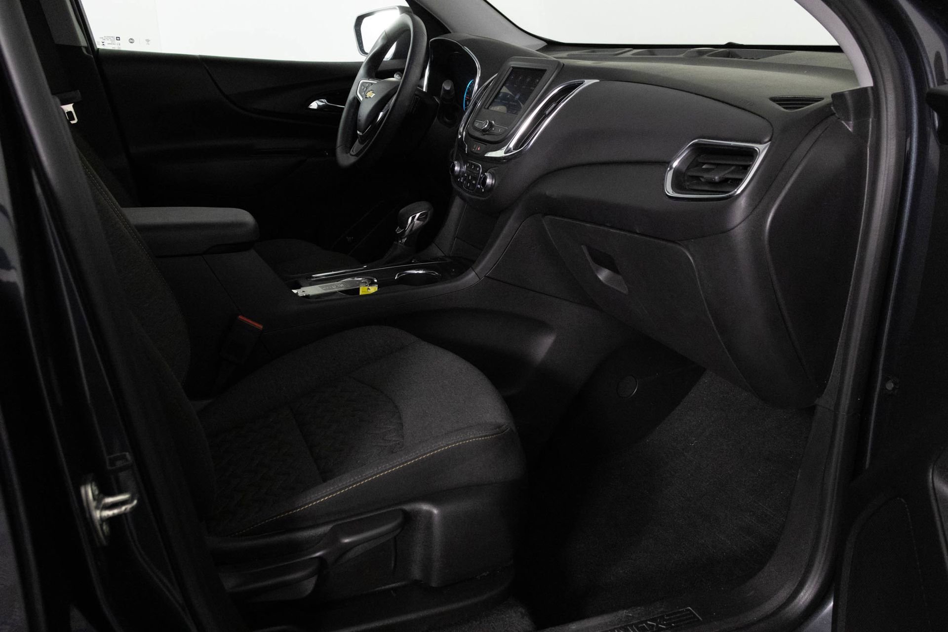 2023 CHEVROLET EQUINOX - Image 40