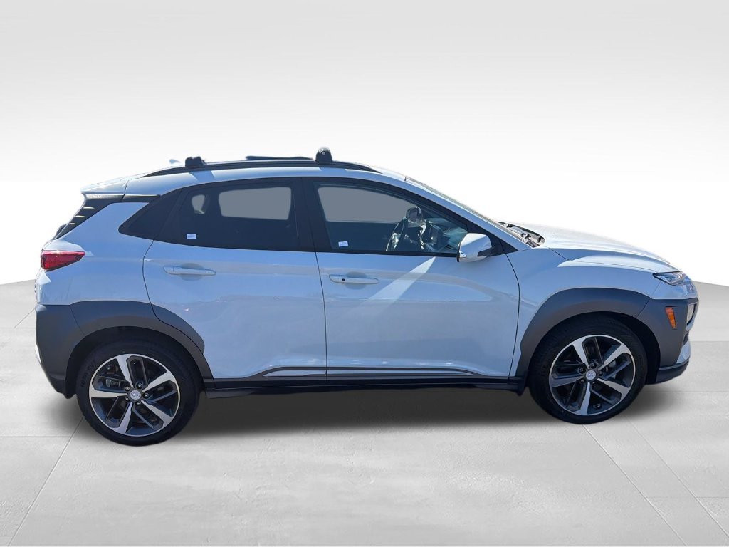 Used 2020 White Hyundai Ultimate image 6