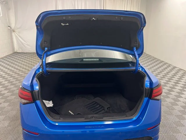 Used 2023 Blue Nissan SR image 8