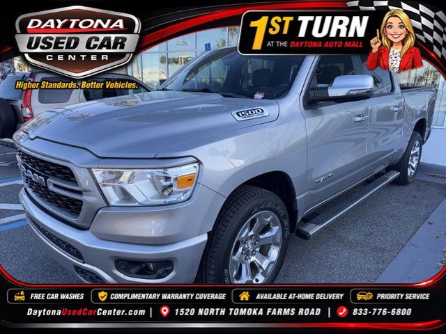 2023 RAM 1500 Big Horn/Lone Star 4x4 Crew Cab 5'7's photo