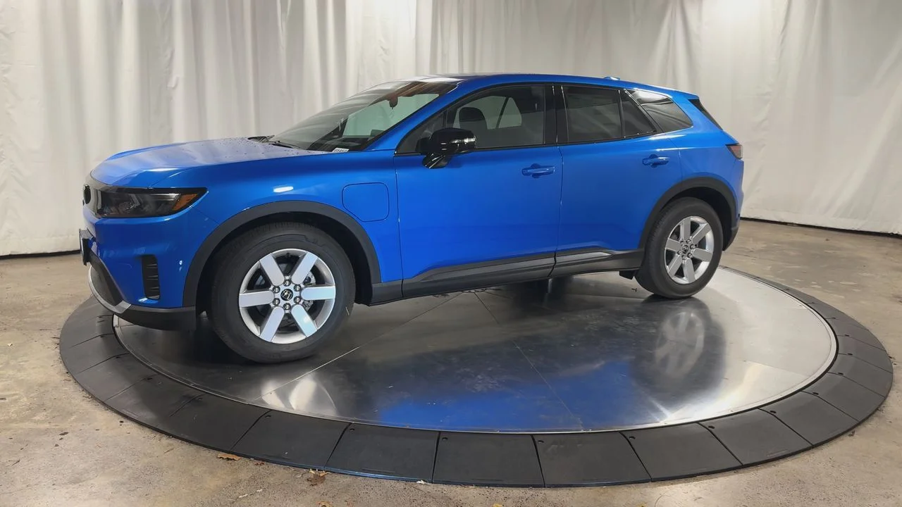 New 2026 Pacific Blue Metallic Honda EX image 5