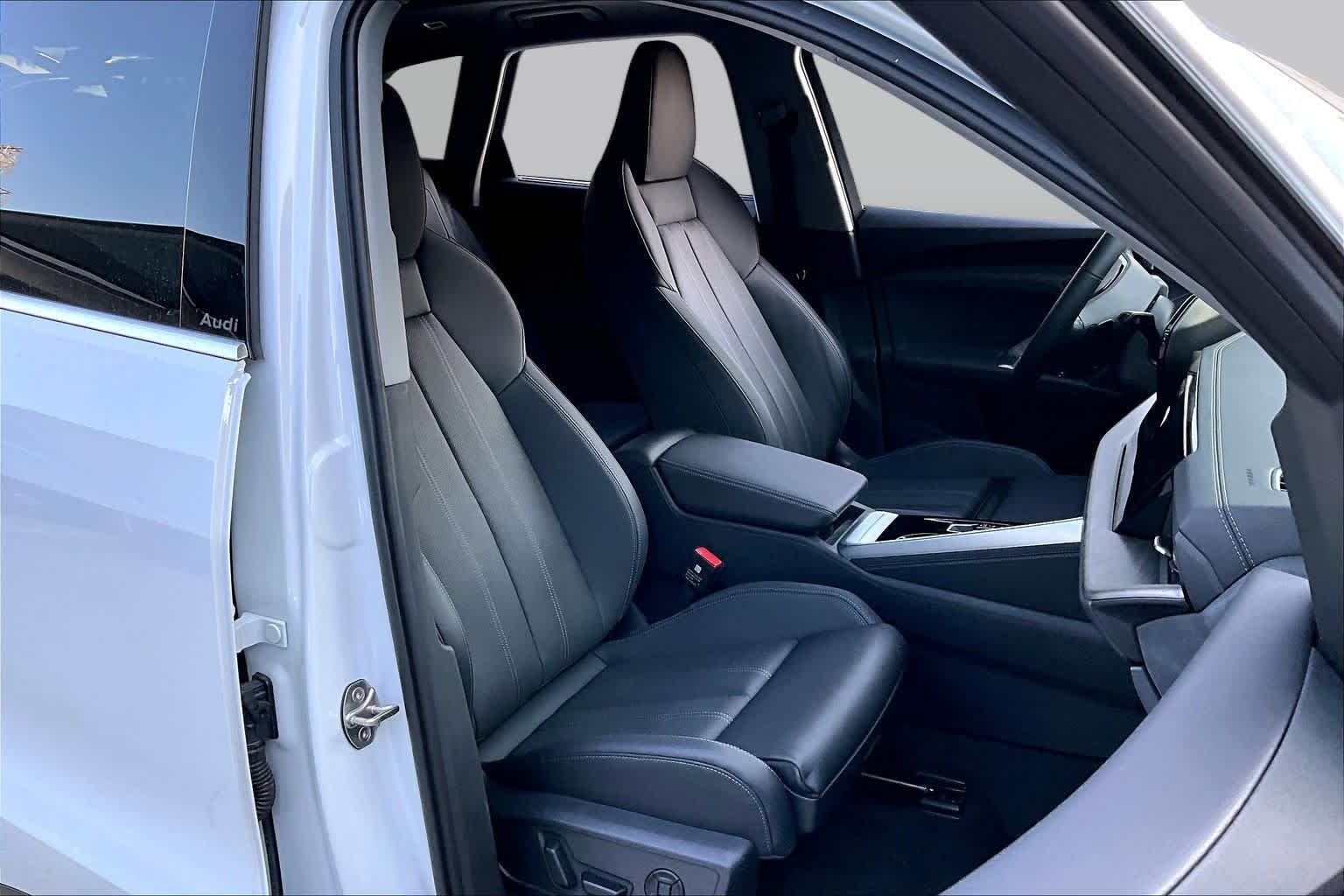 2025 Audi Q5 Premium Plus - Photo 9