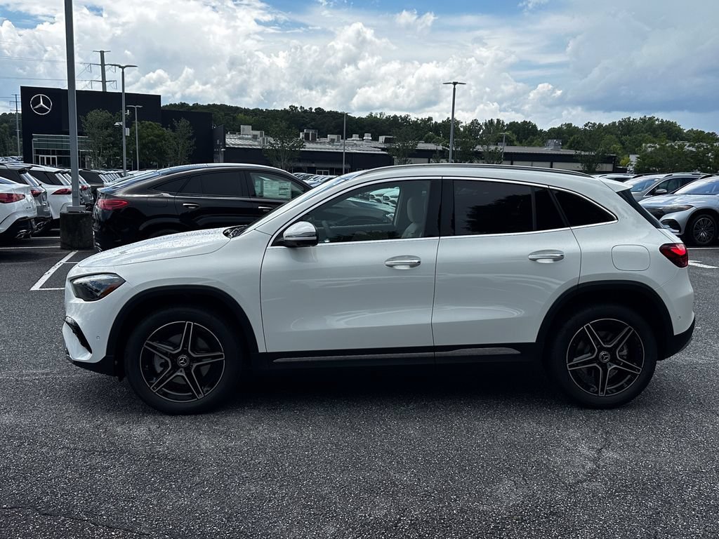 New 2026 Polar White Mercedes-Benz GLA 250 image 5