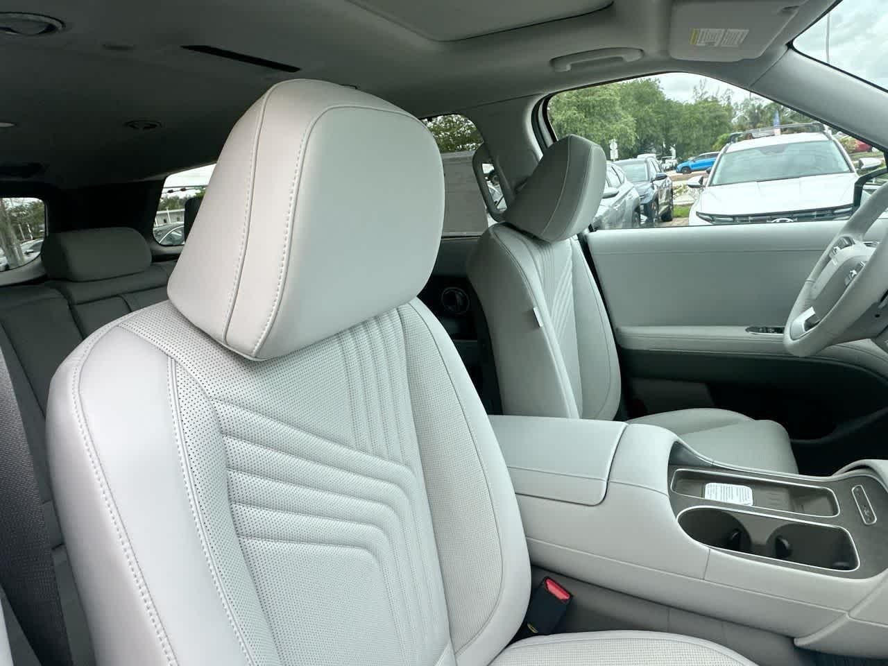 New 2026 Creamy White Pearl Hyundai Blue SEL Premium 8P image 56