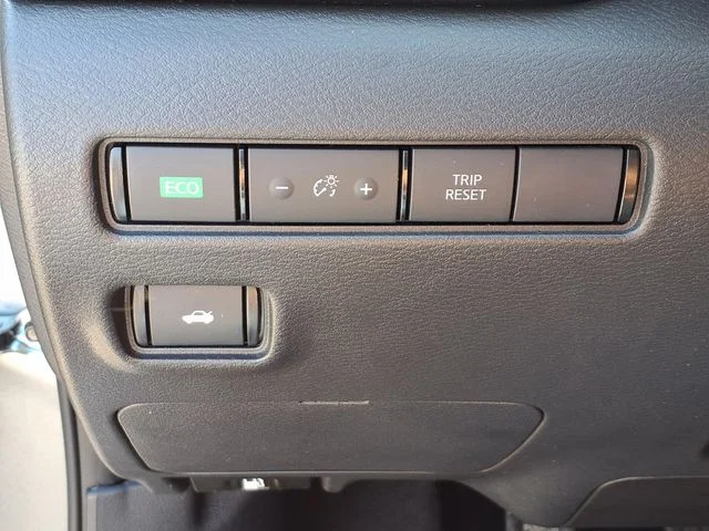 Used 2024 Gray Nissan SV image 14