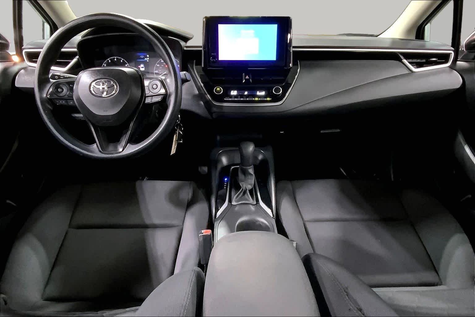 Used 2024 Wind Chill Pearl Toyota LE image 15