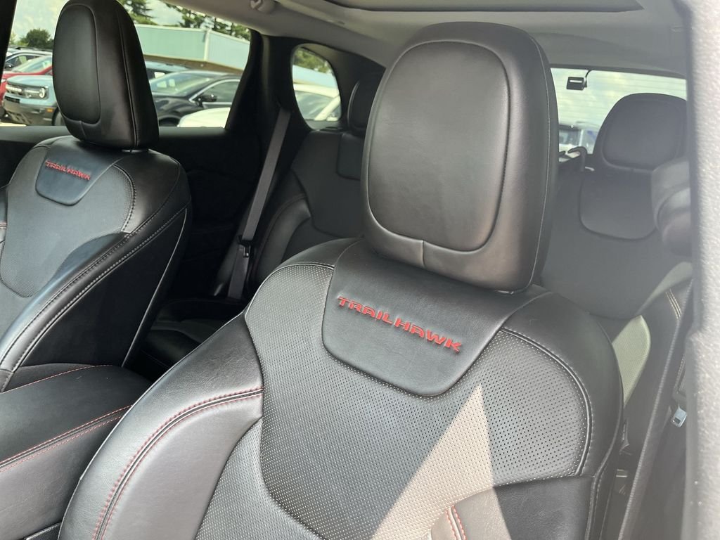 Used 2023 Gray Jeep Trailhawk image 11