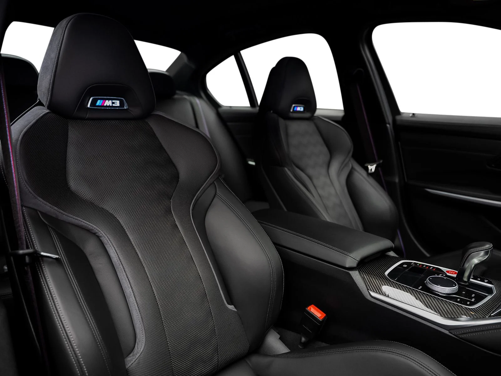 Used 2025 White BMW Competition image 38