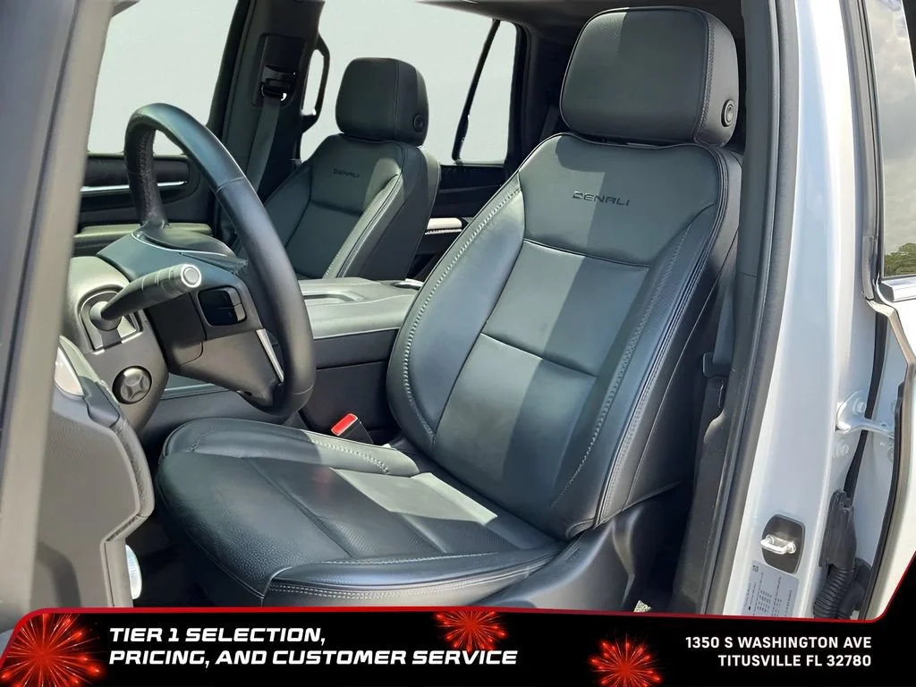 Used 2022 White Frost Tricoat GMC Denali image 30