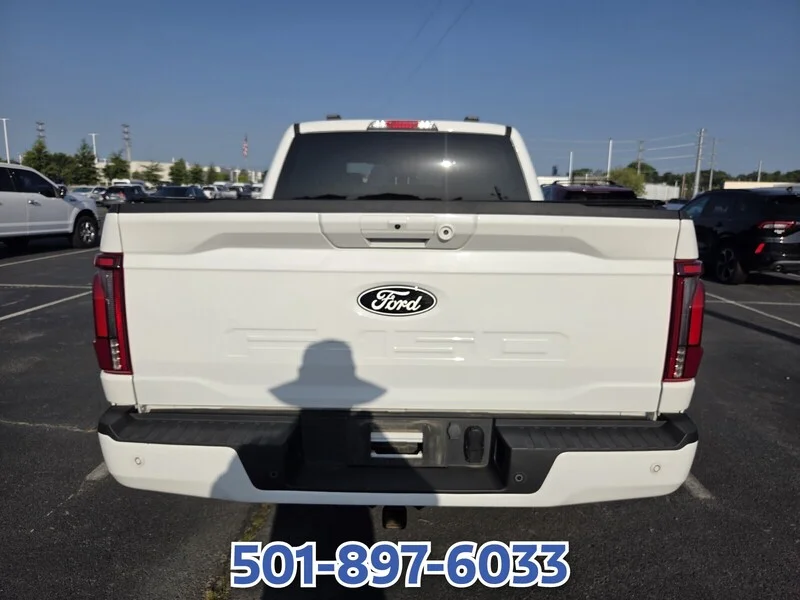 Used 2025 Oxford White FORD LARIAT image 9