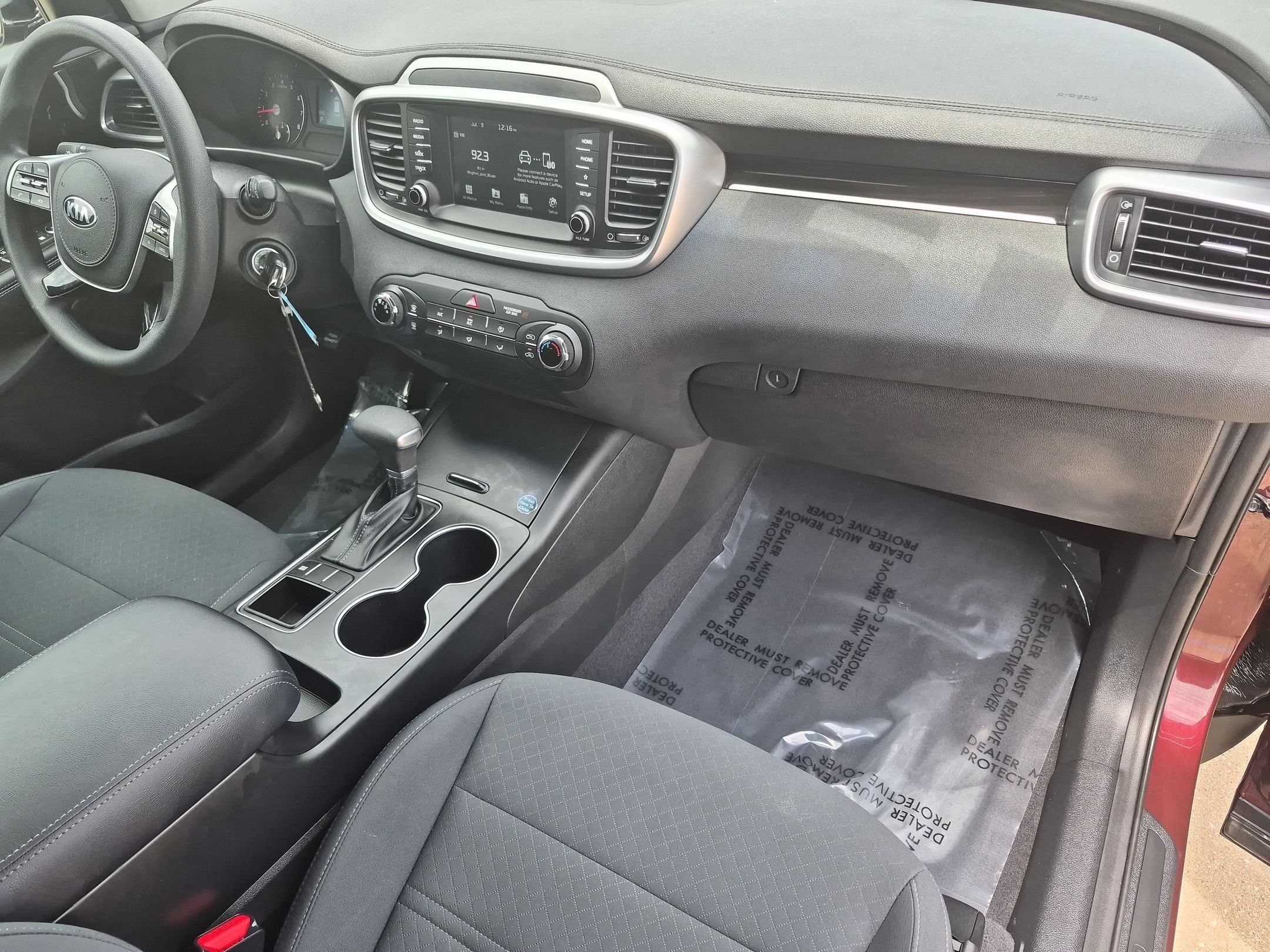 Used 2019 Sangria Kia LX image 29